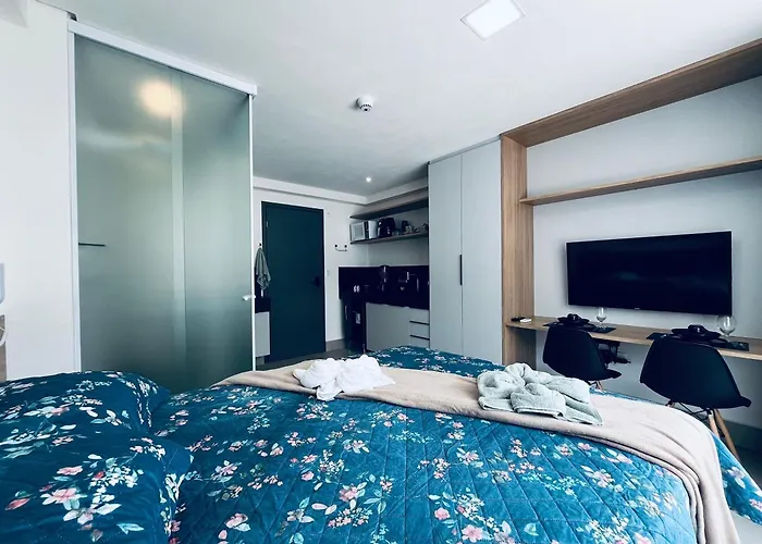 Apartamento Com Varanda No Bessa. Gbs 503.